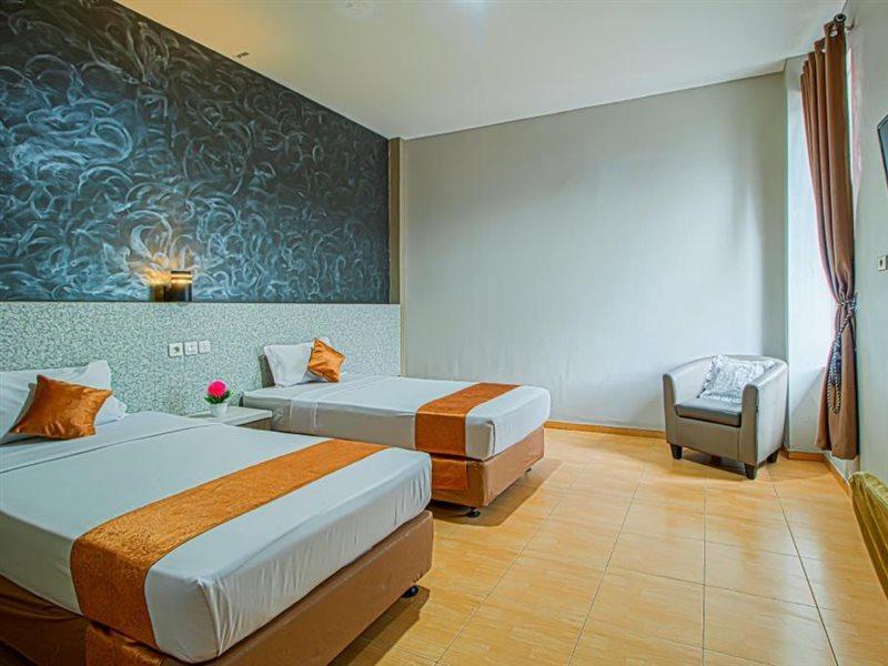 แกรนด์ อาเจห์ โฮเทล Hotel บันดาอาเจะห์ ภายนอก รูปภาพ