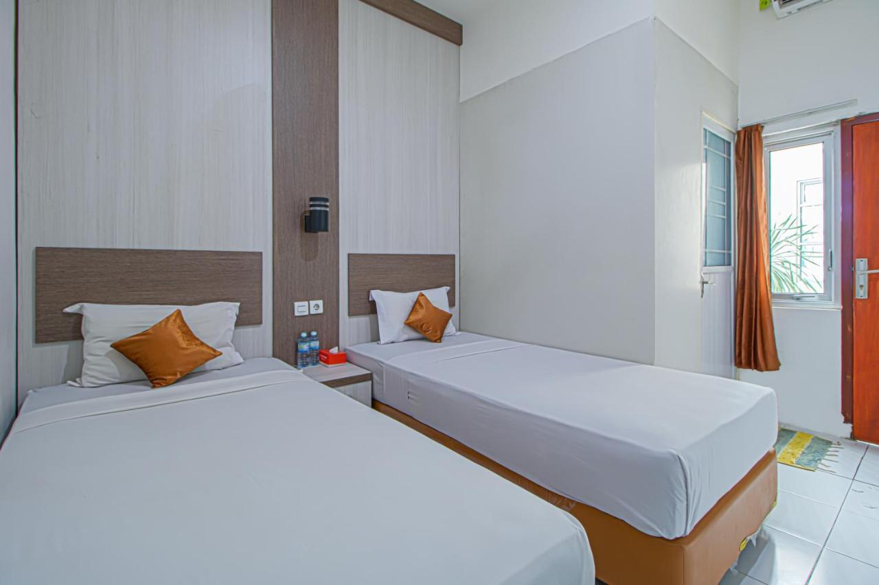 แกรนด์ อาเจห์ โฮเทล Hotel บันดาอาเจะห์ ภายนอก รูปภาพ